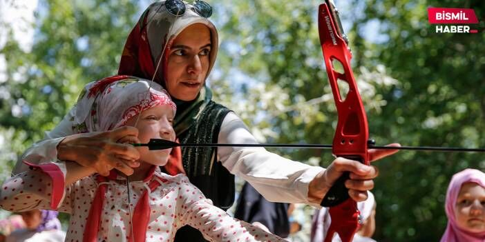 Diyarbakır'da Kur'an kursuna giden çocuklar spor eğitimi görüyor
