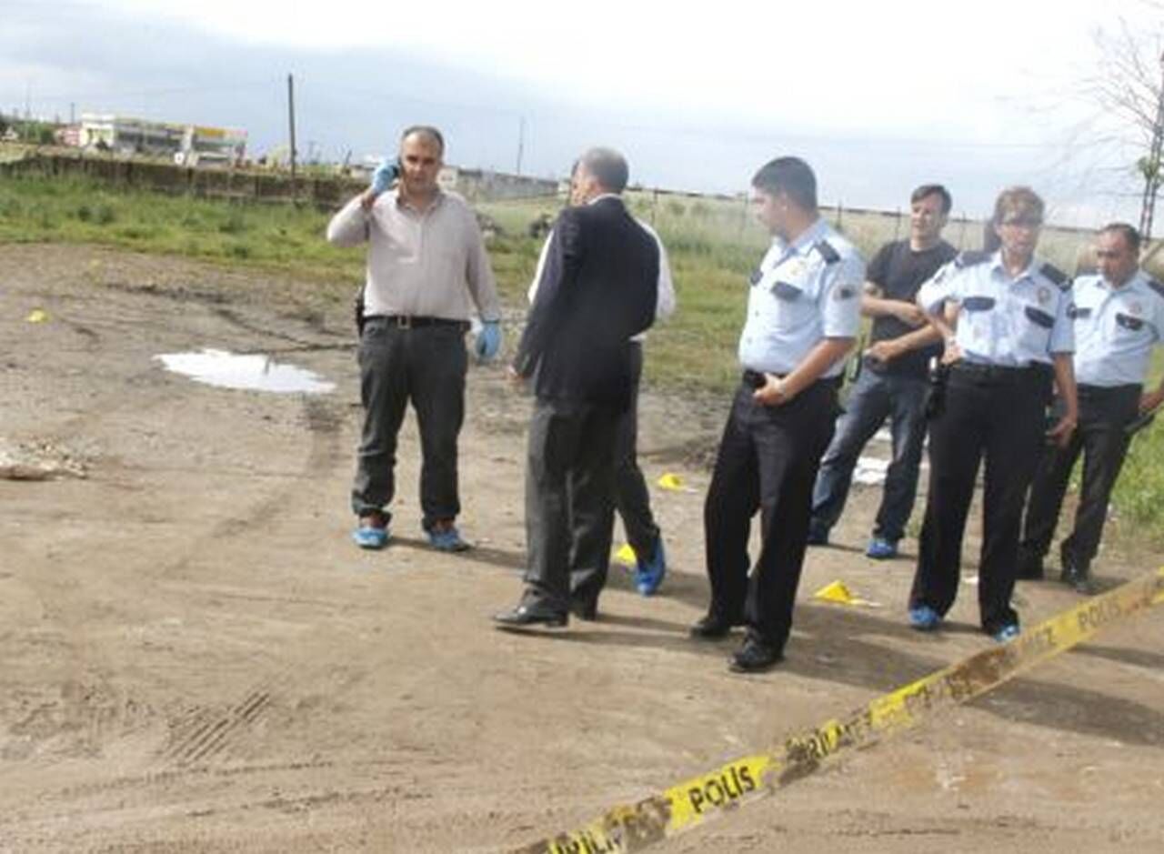 diyarbakir-da-silahli-kavga-2255931_b.jpg diyarbakir-da-silahli-kavga-2255931_b.jpg