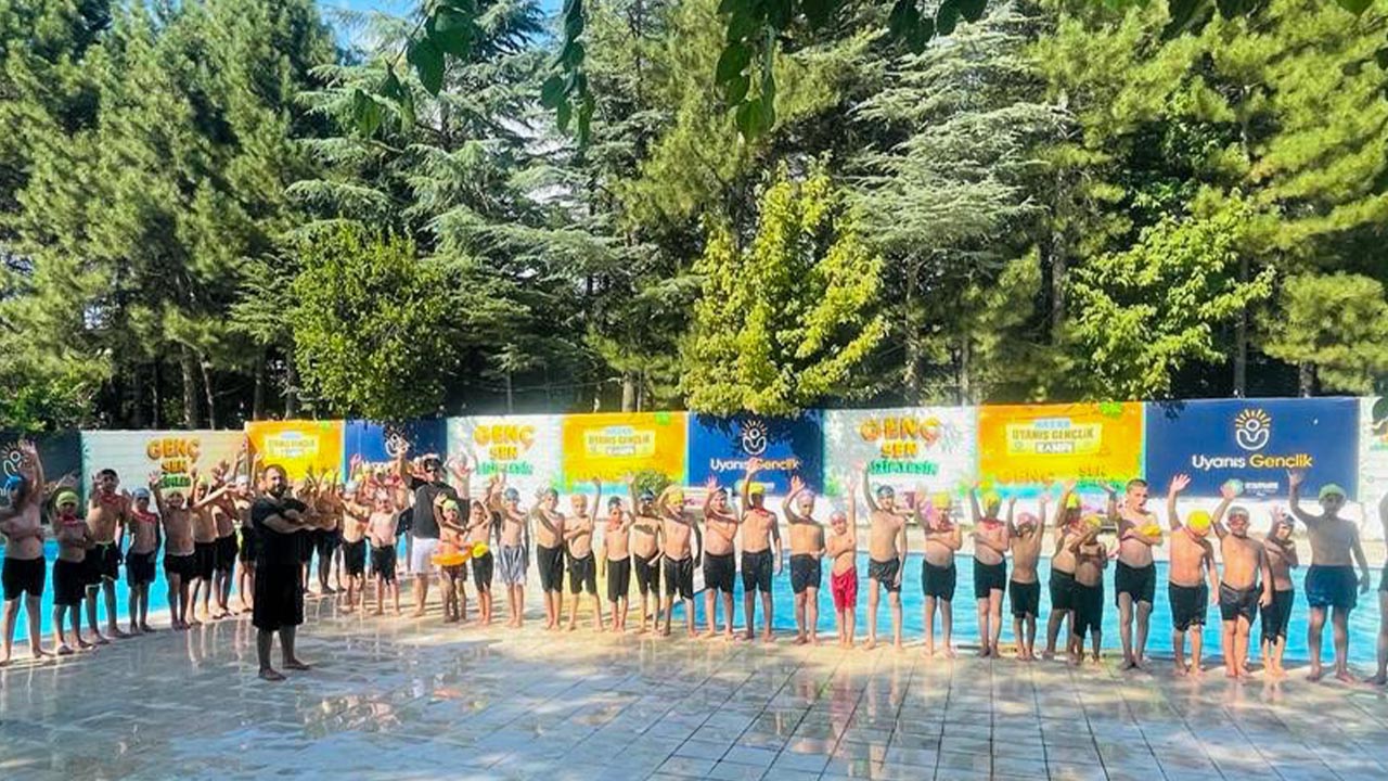 Bismilli Gençler Hazar Gölü’nde tatil yaptı 1