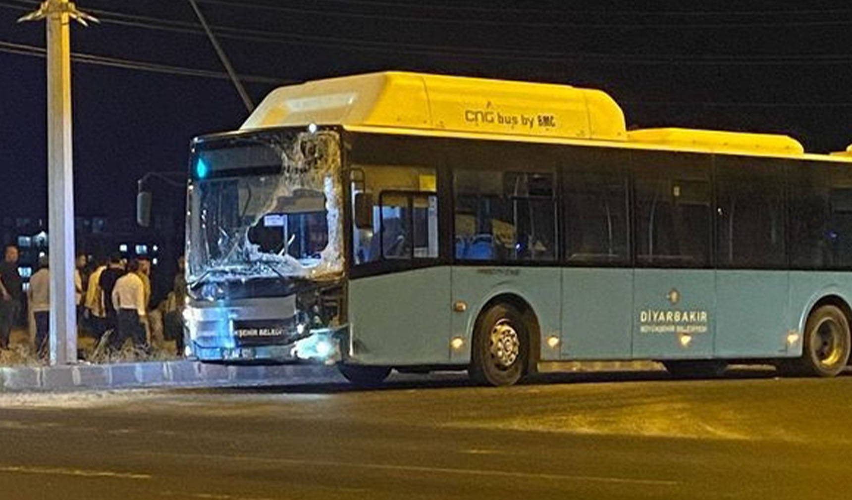 Diyarbakır otobüs ambulans çarpışması 2