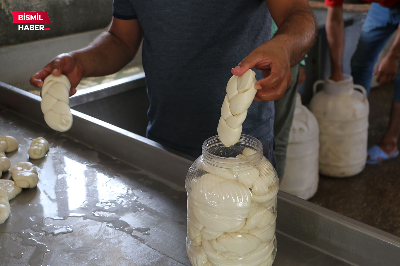 Diyarbakır'da üretilen peynir sofraların vazgeçilmez tadı oluyor 1