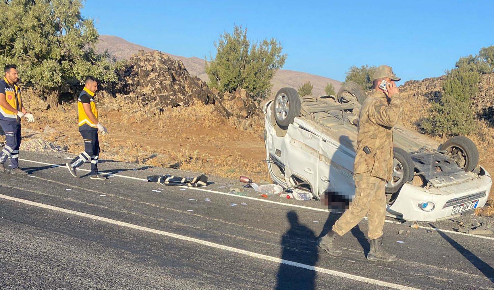 Diyarbakır'da feci kaza 3 ölü, 2 yaralı 1