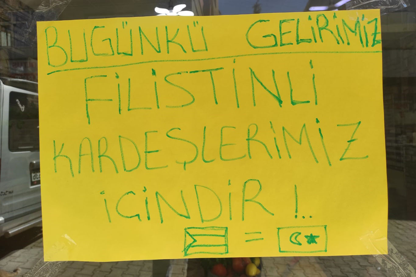 Esnaflar bir günlük gelirlerini Filistin için bağışladı 3