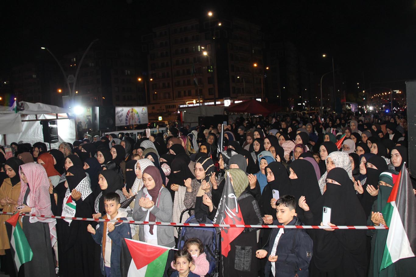 İsrail'in Gazze saldırıları Diyarbakır, Bingöl, Batman, Siirt, Mardin ve Elazığ'da protesto edildi 5