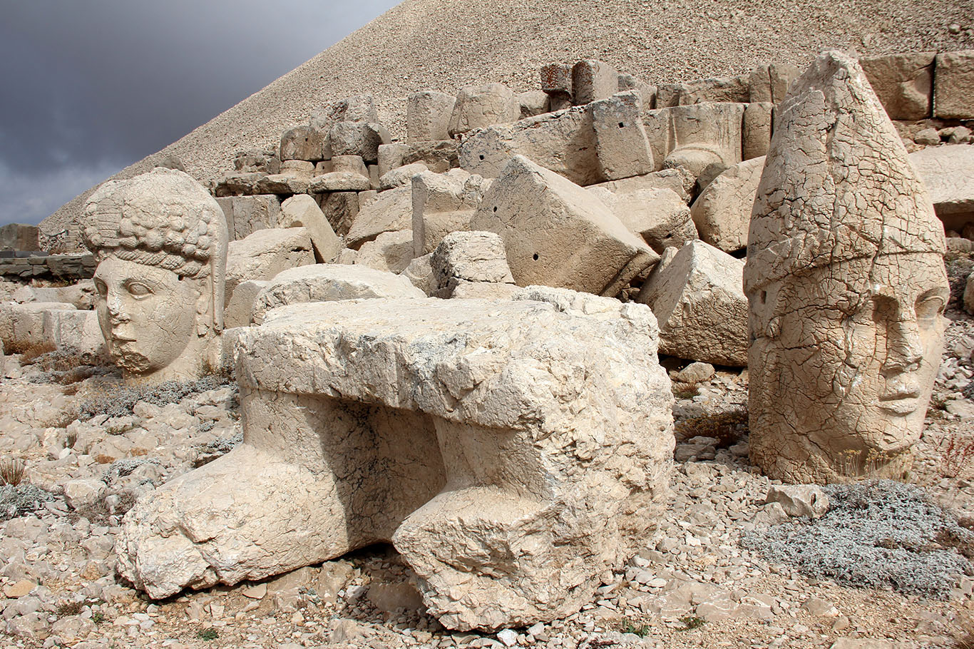 Nemrut Dağı heykelleri 1