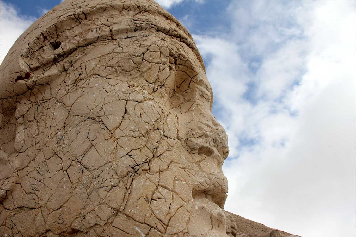 Nemrut Dağı heykelleri 3