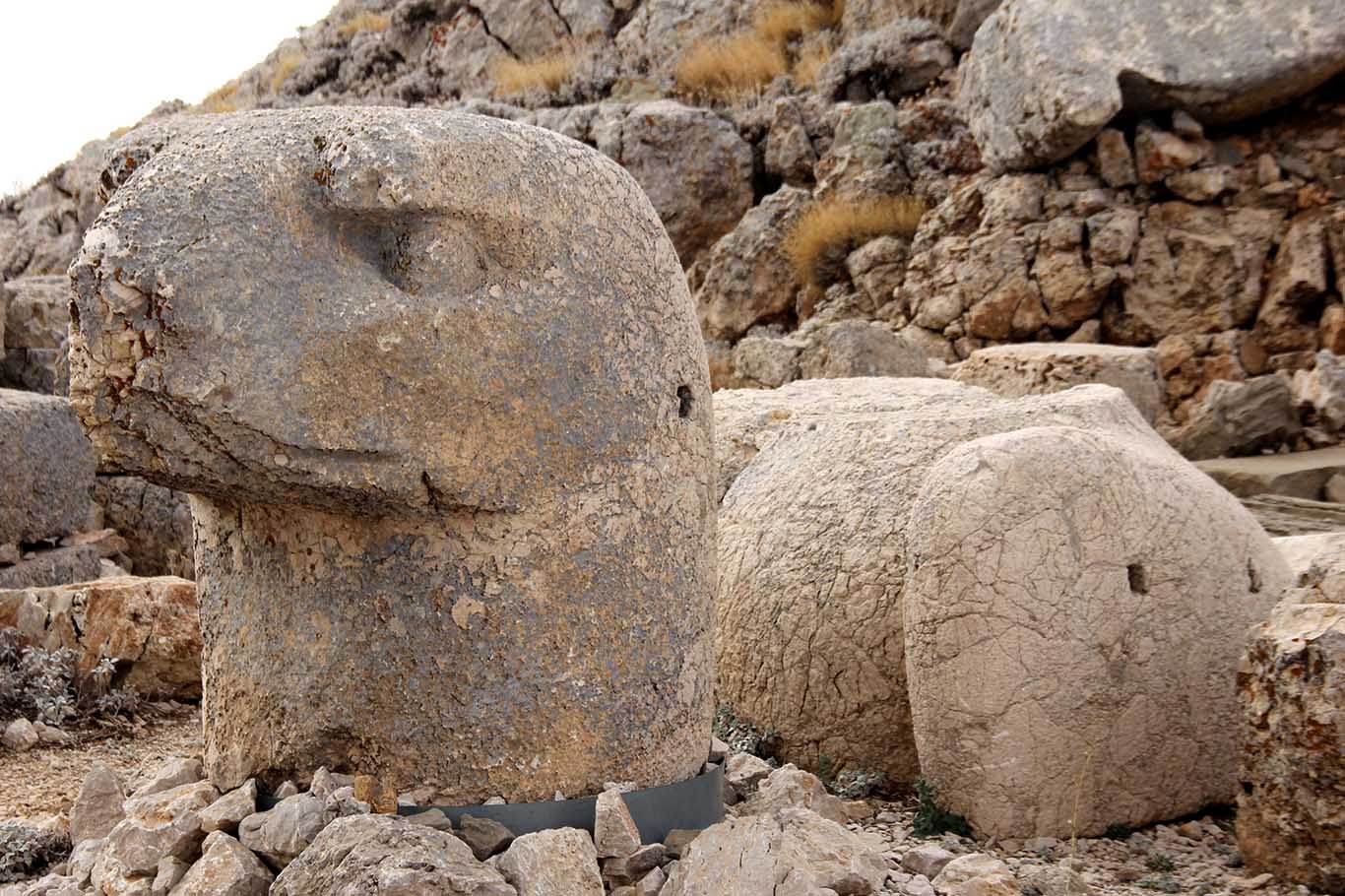 Nemrut Dağı heykelleri 4