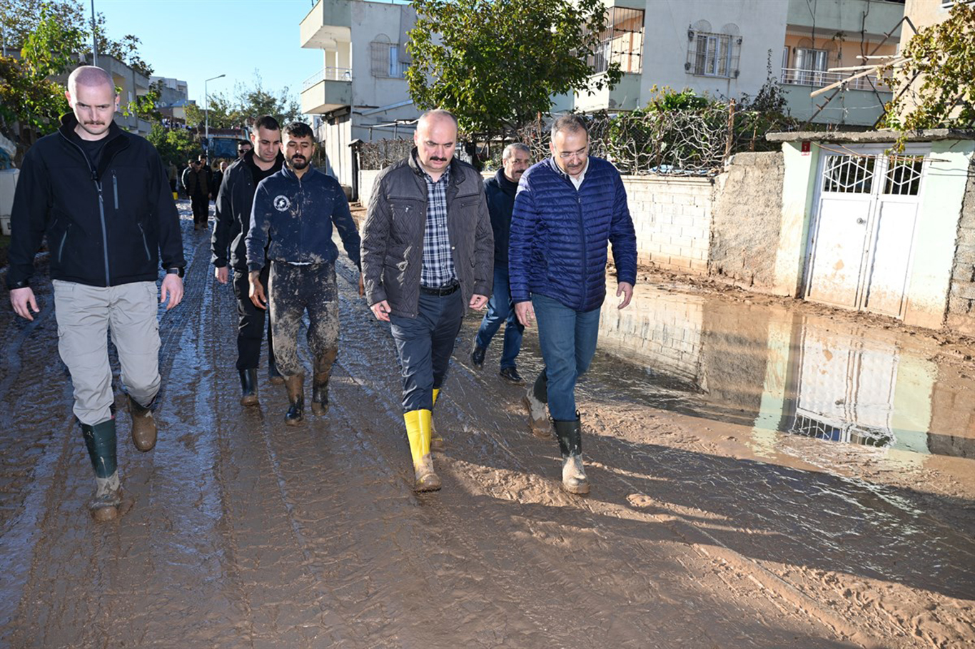 batmanda-selzedelerin-yaralari-sariliyor-89140c41