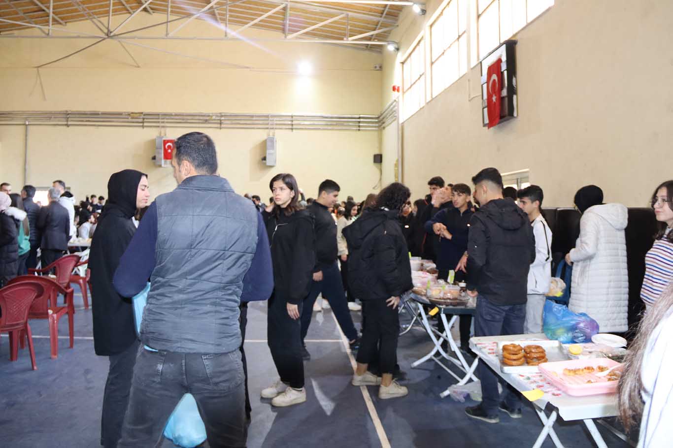 Bismil Anadolu Lisesi’nde Gazze için kermes düzenlendi