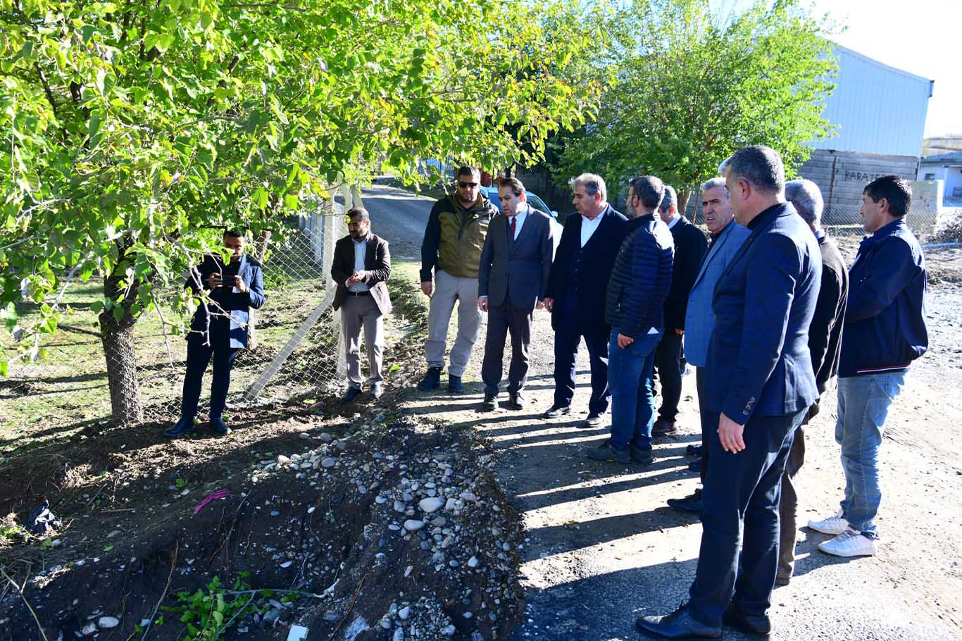 Bismil’de köprü yıkıldı, yol çöktü 5