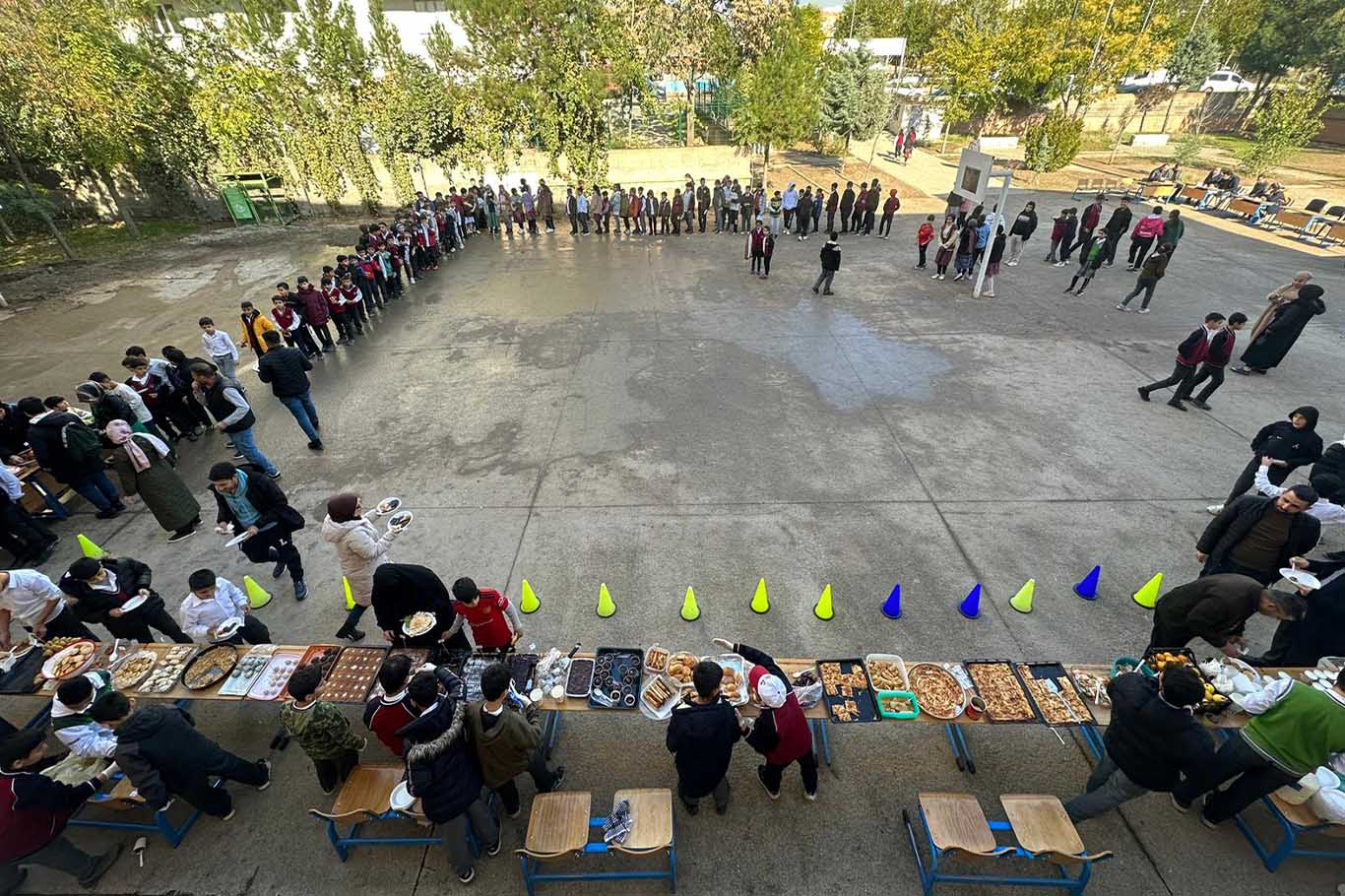 Bismil’de öğrenciler Gazze yararına kermes düzenledi 8