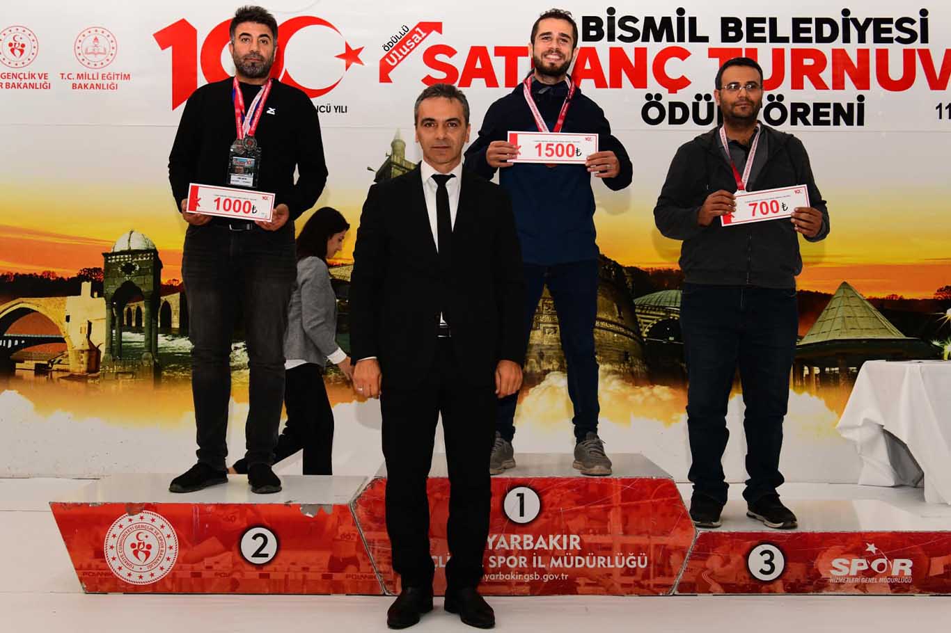 Bismil’de satranç şampiyonları ödüllerini aldı 3