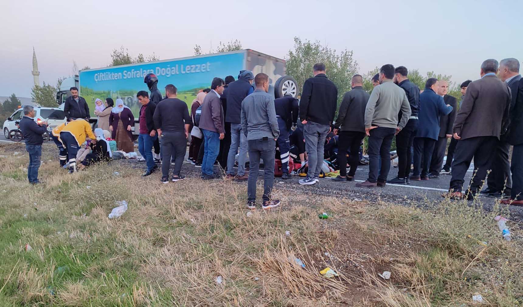 Diyarbakır'da feci kaza 6 yaralı 1
