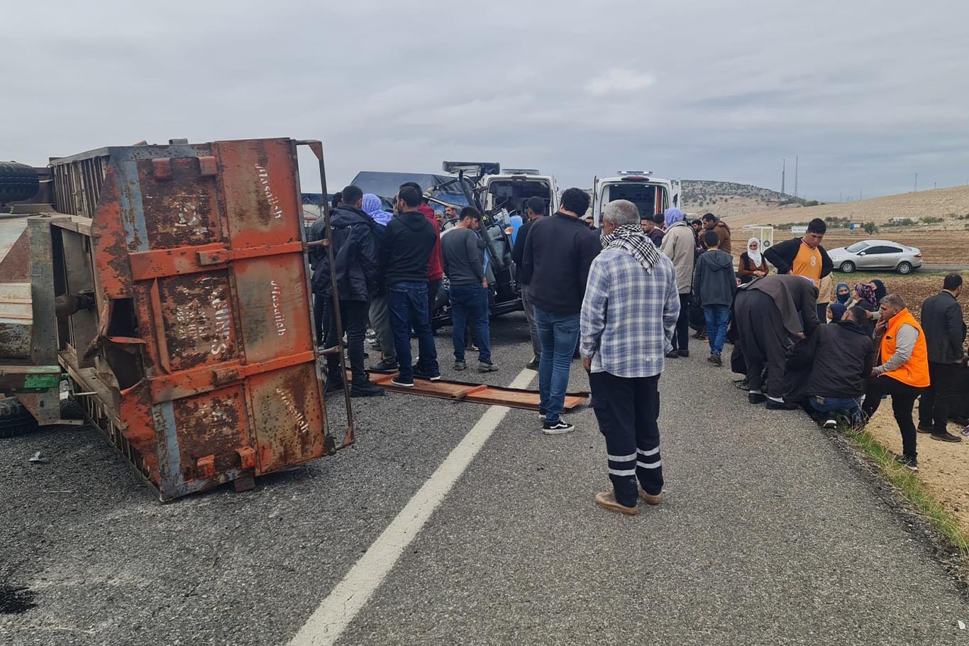 Diyarbakır’da tır ile traktör çarpıştı 2