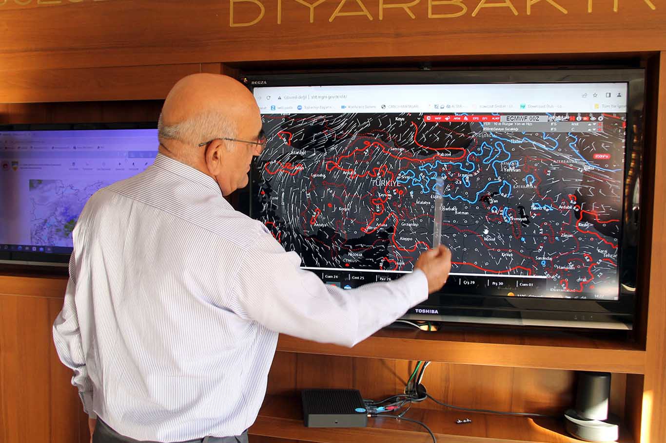 Meteoroloji 15. Bölge Müdürlüğü Bölge Tahmin ve Uyarı Merkezi Ekip Şefi Mustafa Ayzit 1