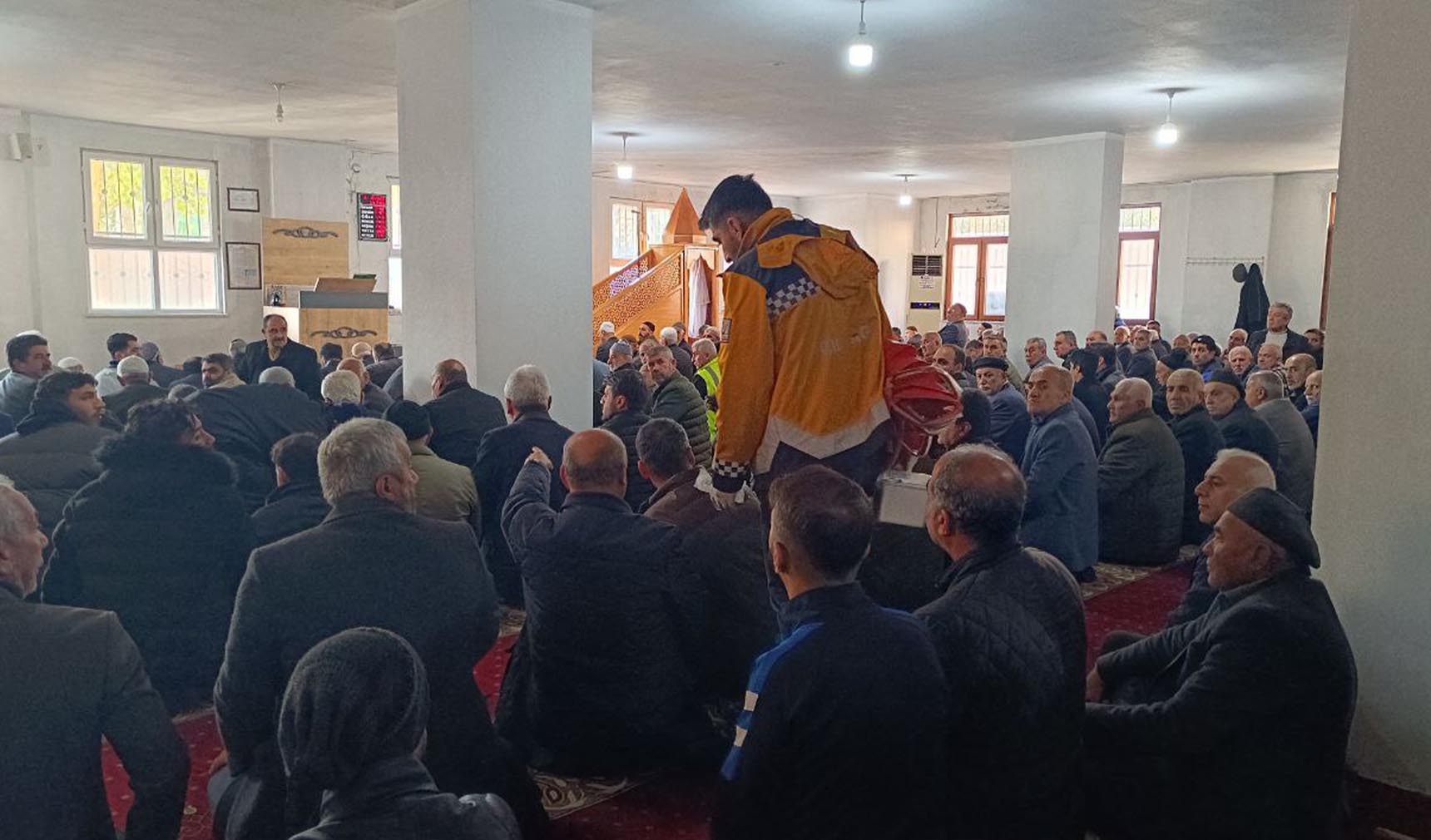 Bismil’de Camide Baygınlık Geçiren Kişi Hastaneye Kaldırıldı 2