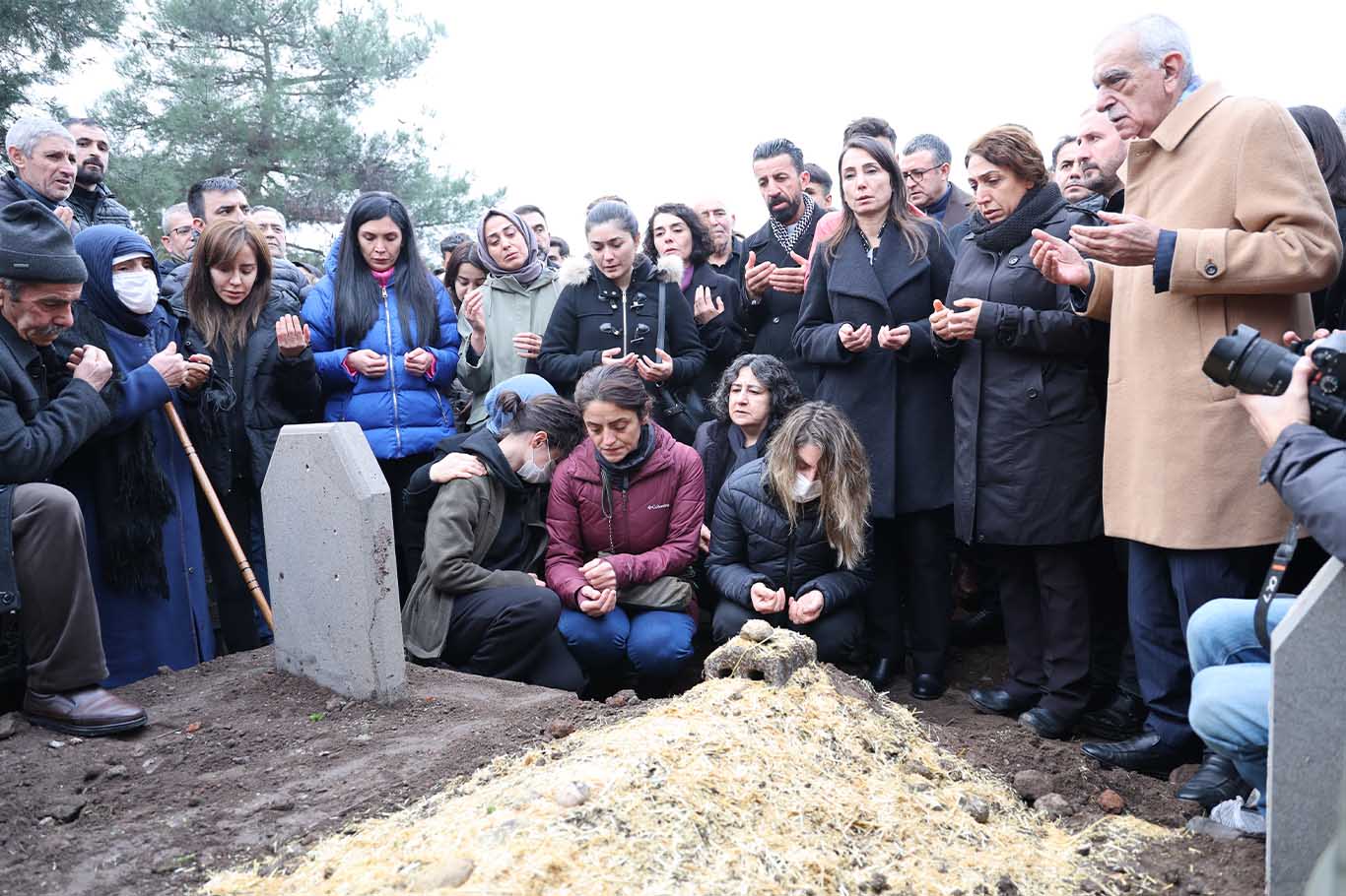 Demirtaş’ın Babası Diyarbakır’da Defnedildi 7