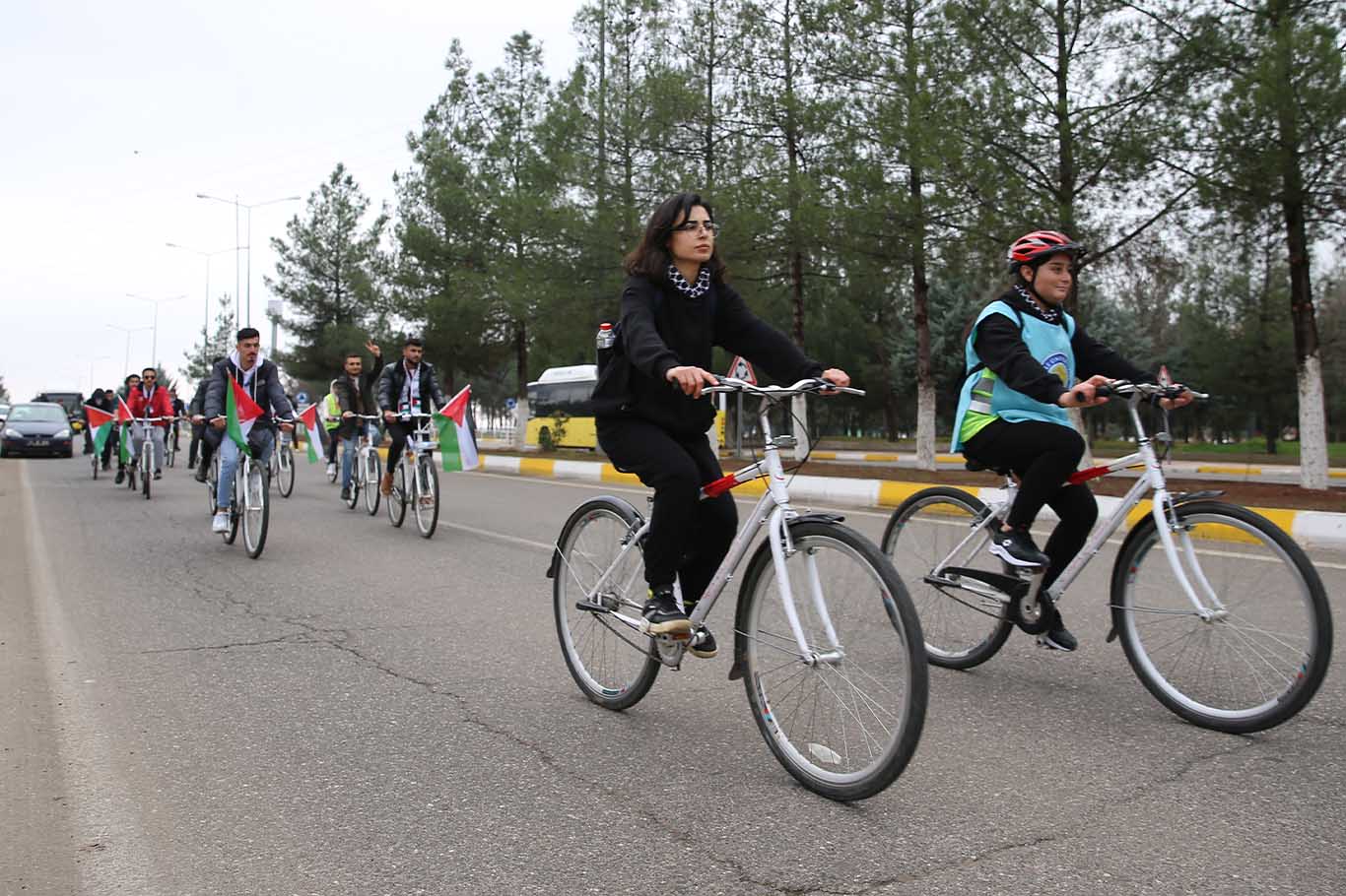 Dicle Üniversitesi Akademisyen Ve Öğrencileri Filistin Için Pedal Çevirdiler 11