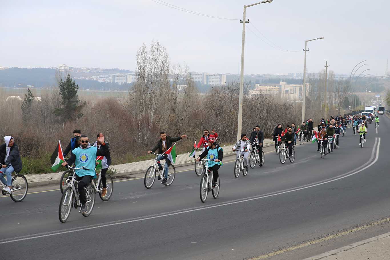 Dicle Üniversitesi Akademisyen Ve Öğrencileri Filistin Için Pedal Çevirdiler 9