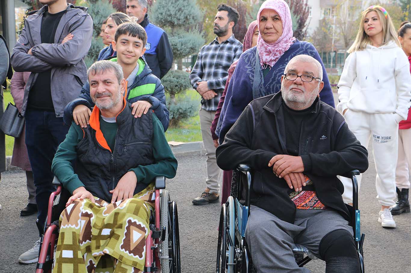 Diyarbakır’da 100 Engelliye Akülü Araç Desteği 3