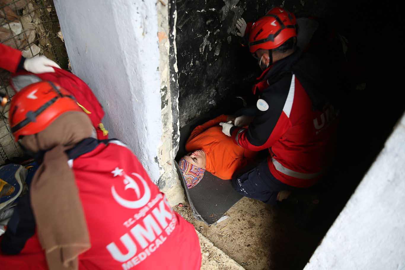 Diyarbakır'da Deprem Tatbikatı Yapıldı 10