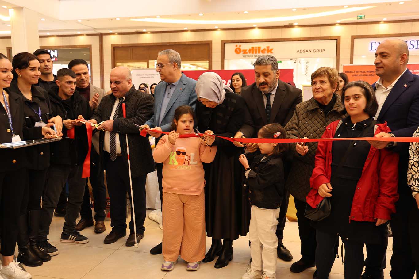 Diyarbakır’da Özel Gereksinimli Bireylerin El Sanatları Sergilendi 5