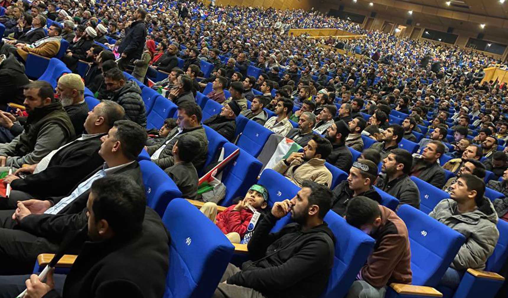 İhsan Şenocak, Diyarbakır'da Konferans Verdi 3