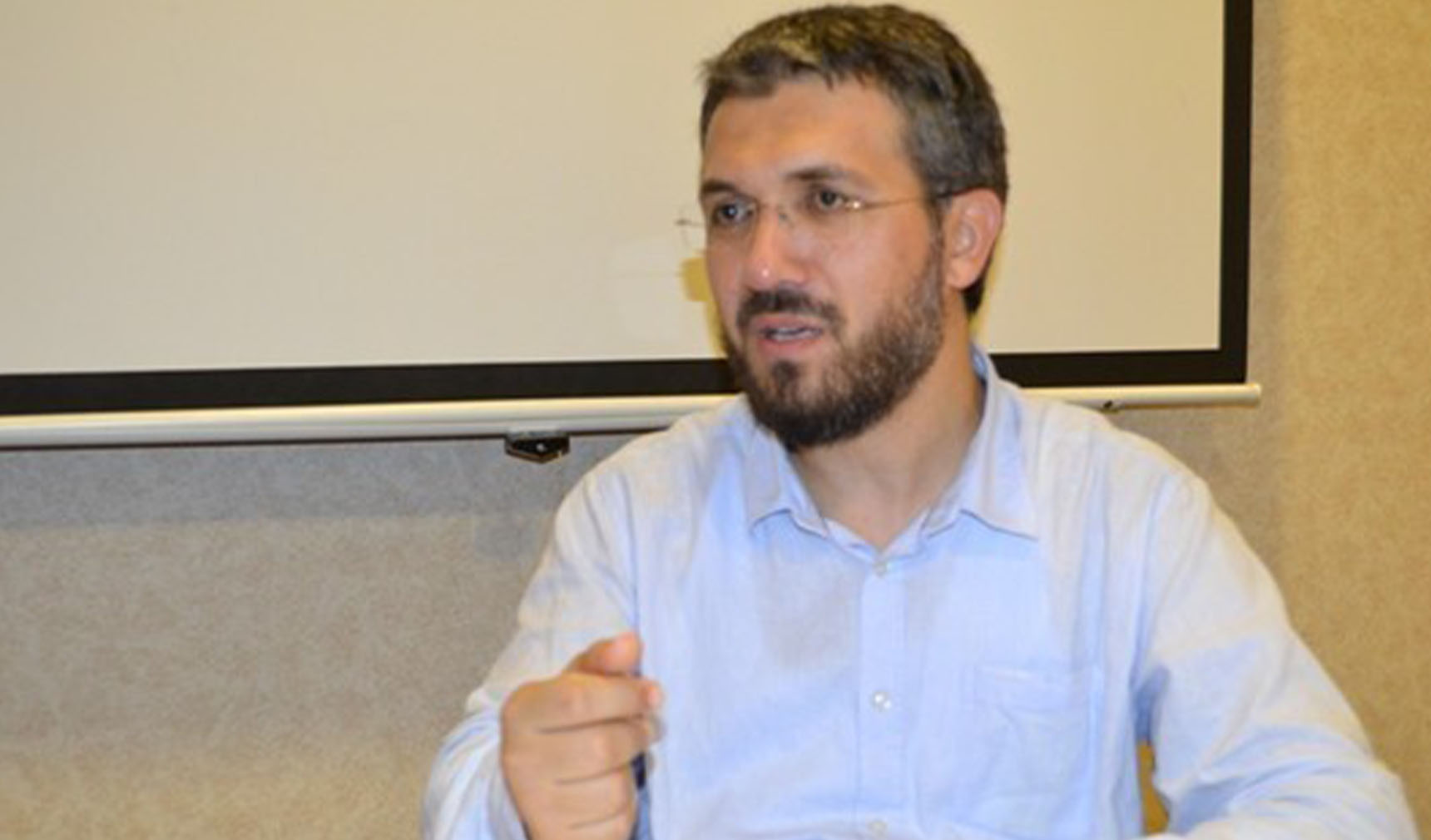 İhsan Şenocak Kimdir