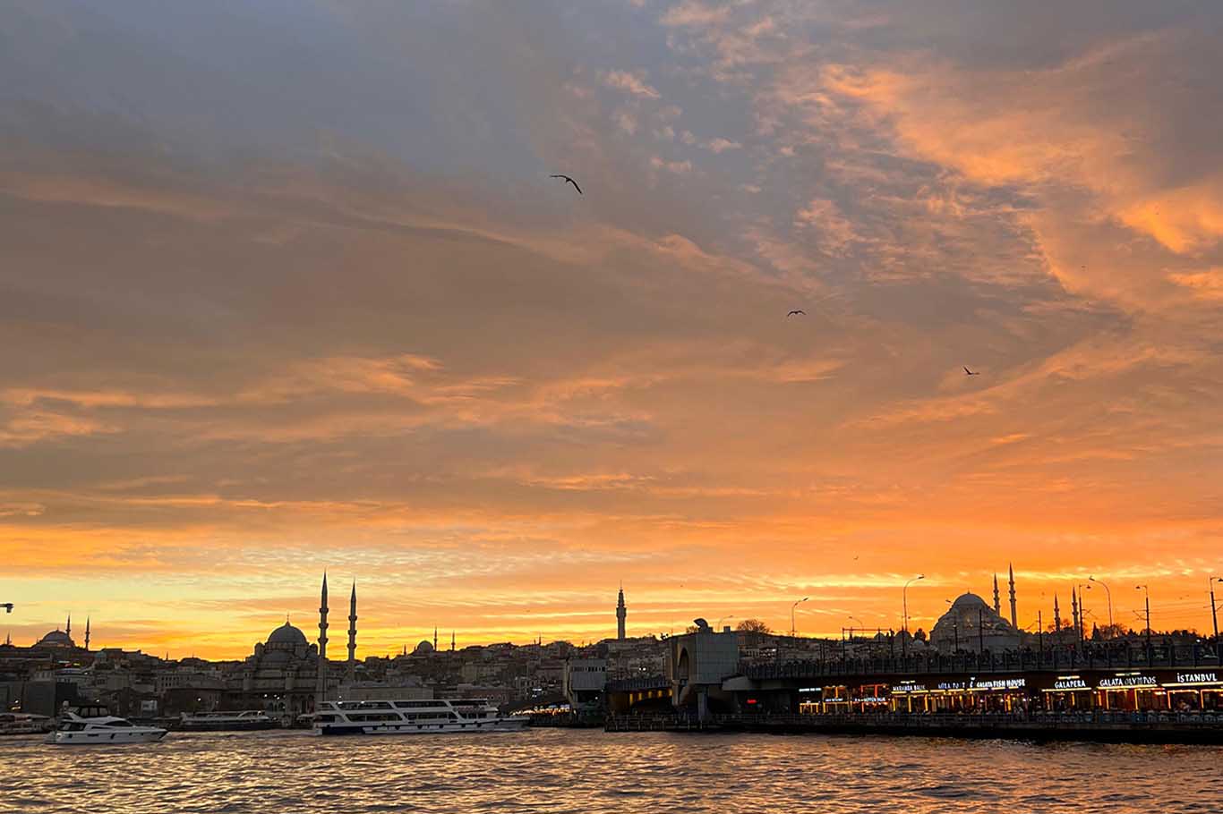 İstanbul'da Gün Batımı, Büyüleyici Bir Manzara Sundu 3