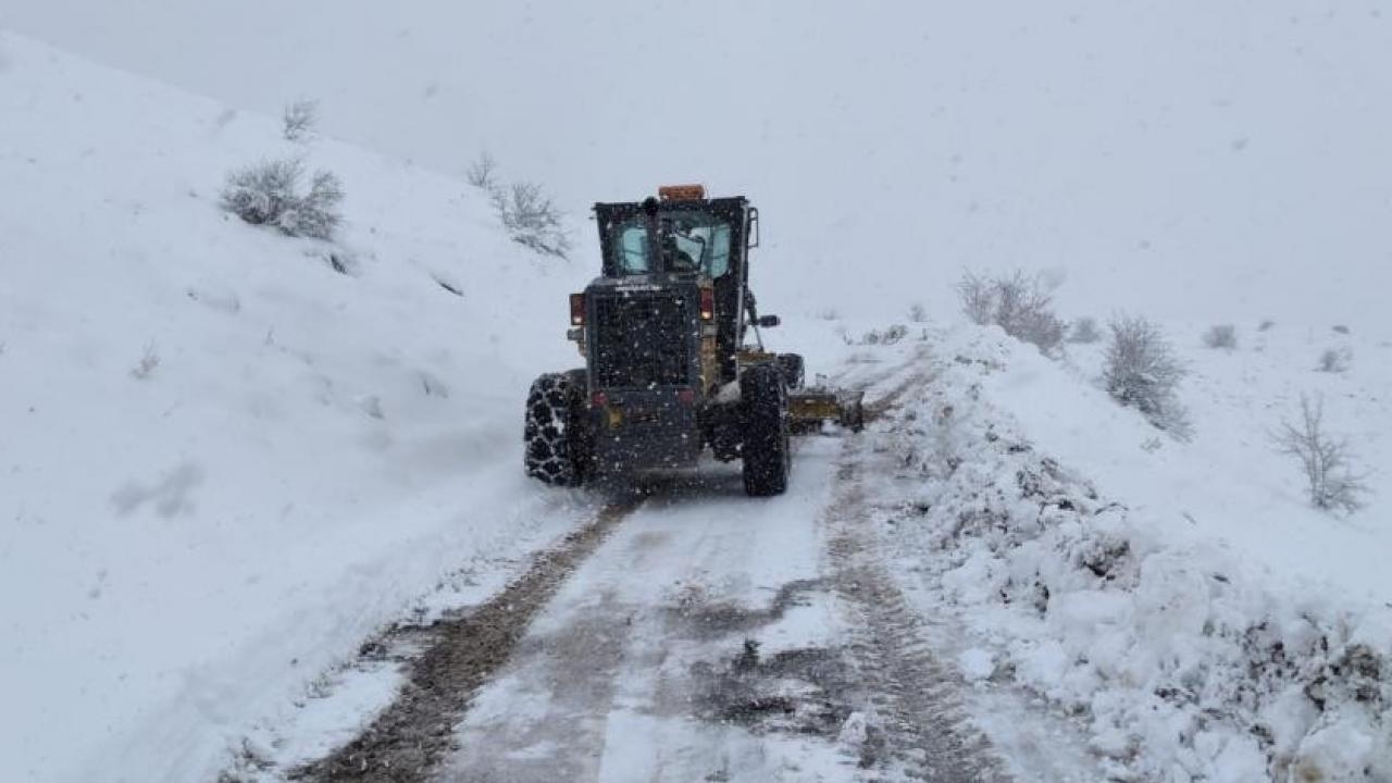 Kapanan Yollar Ulasim Aa 1796765