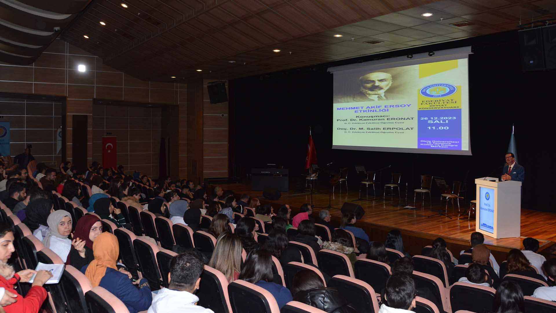 Mehmet Akif Ersoy Vefatının 87. Yılında Diyarbakır'da Anıldı 1