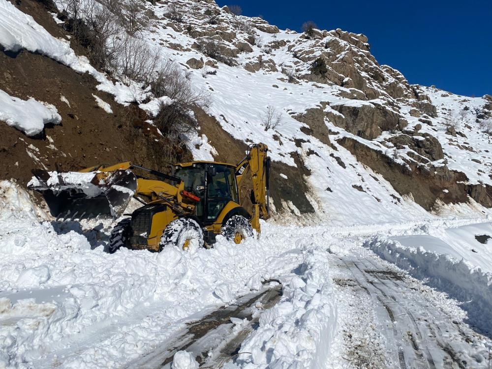 Şırnak'ta Kar Kalınlığı 2 Metreyi Buldu2