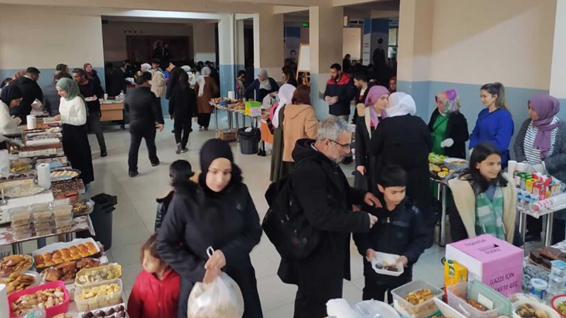 Bismil’de Ilkokul Öğrencilerinden Gazze’ye Destek