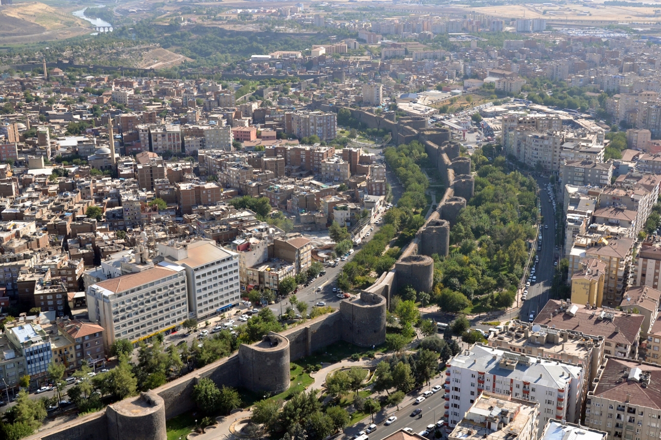 Diyarbakir Ramparts Are In The World Cultural Heritage List3B25C22E9F603Cc6E086