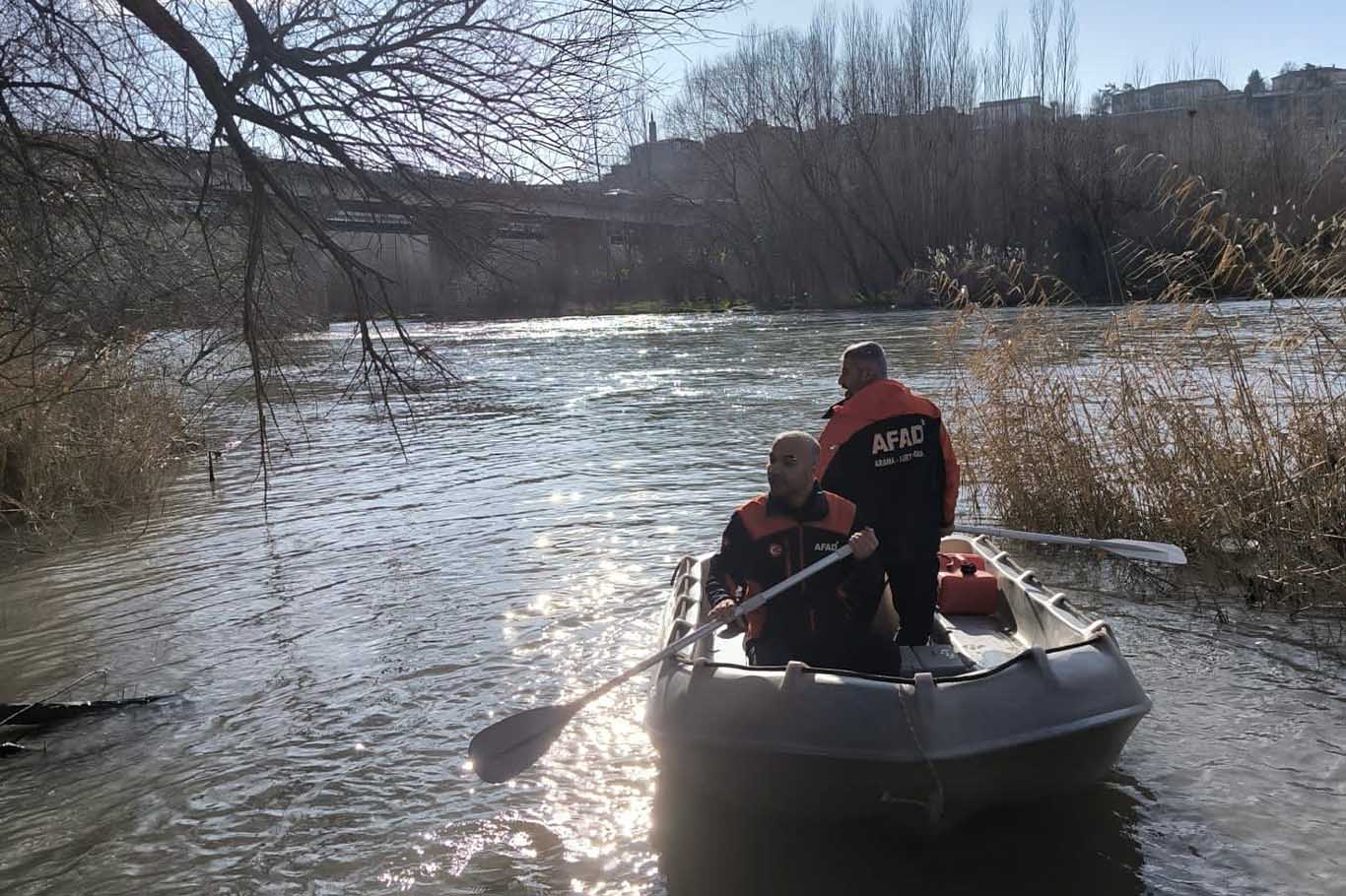 Diyarbakır’da Genç Kız Dicle Nehrine Atladı 2