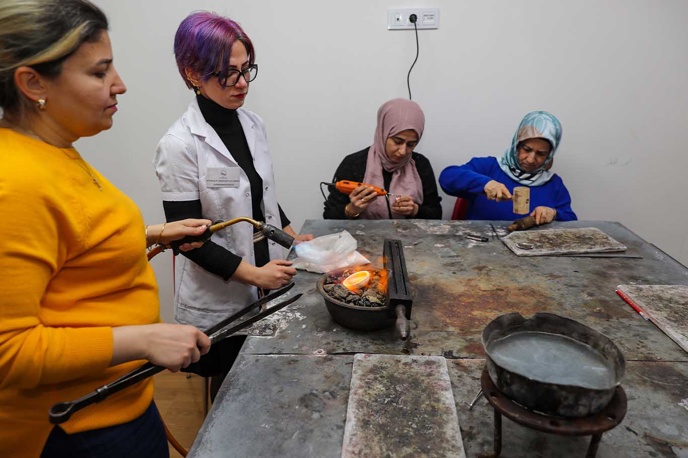 Diyarbakır’da Kadınlar, Bakın Hangi Mesleği Öğreniyor 6