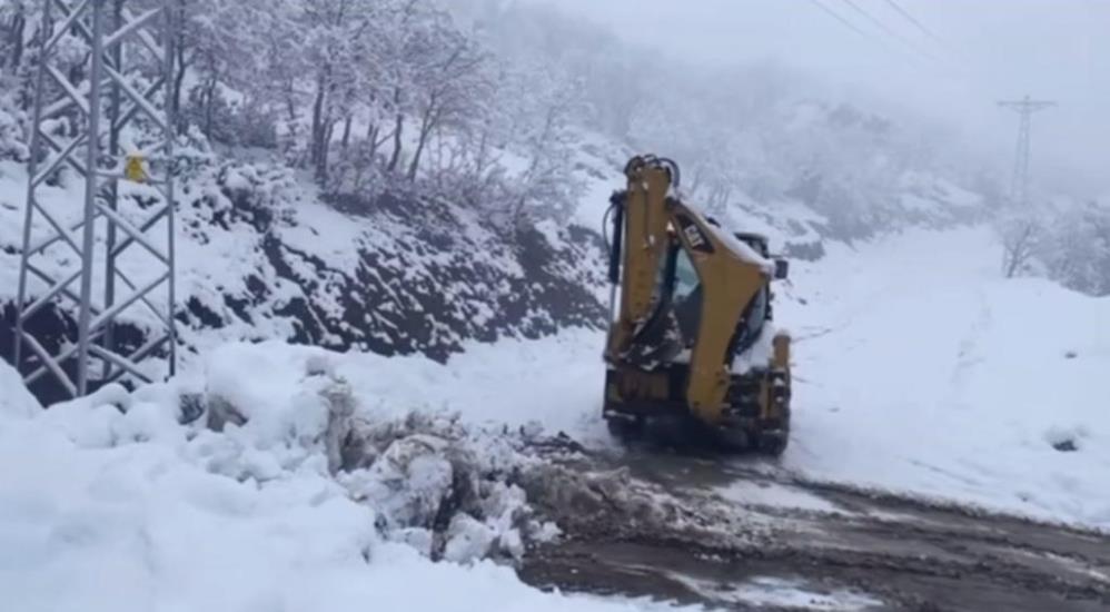 Kardan Kapanan 12 Köy Yolu Ulaşıma Açıldı3