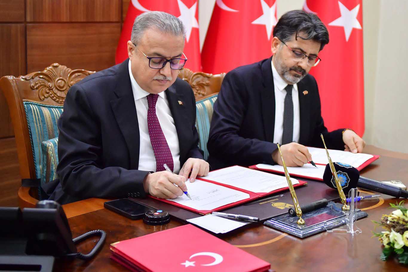 Diyarbakır Büyükşehir Belediyesi Ile Dicle Üniversitesi Protokol Imzaladılar 2
