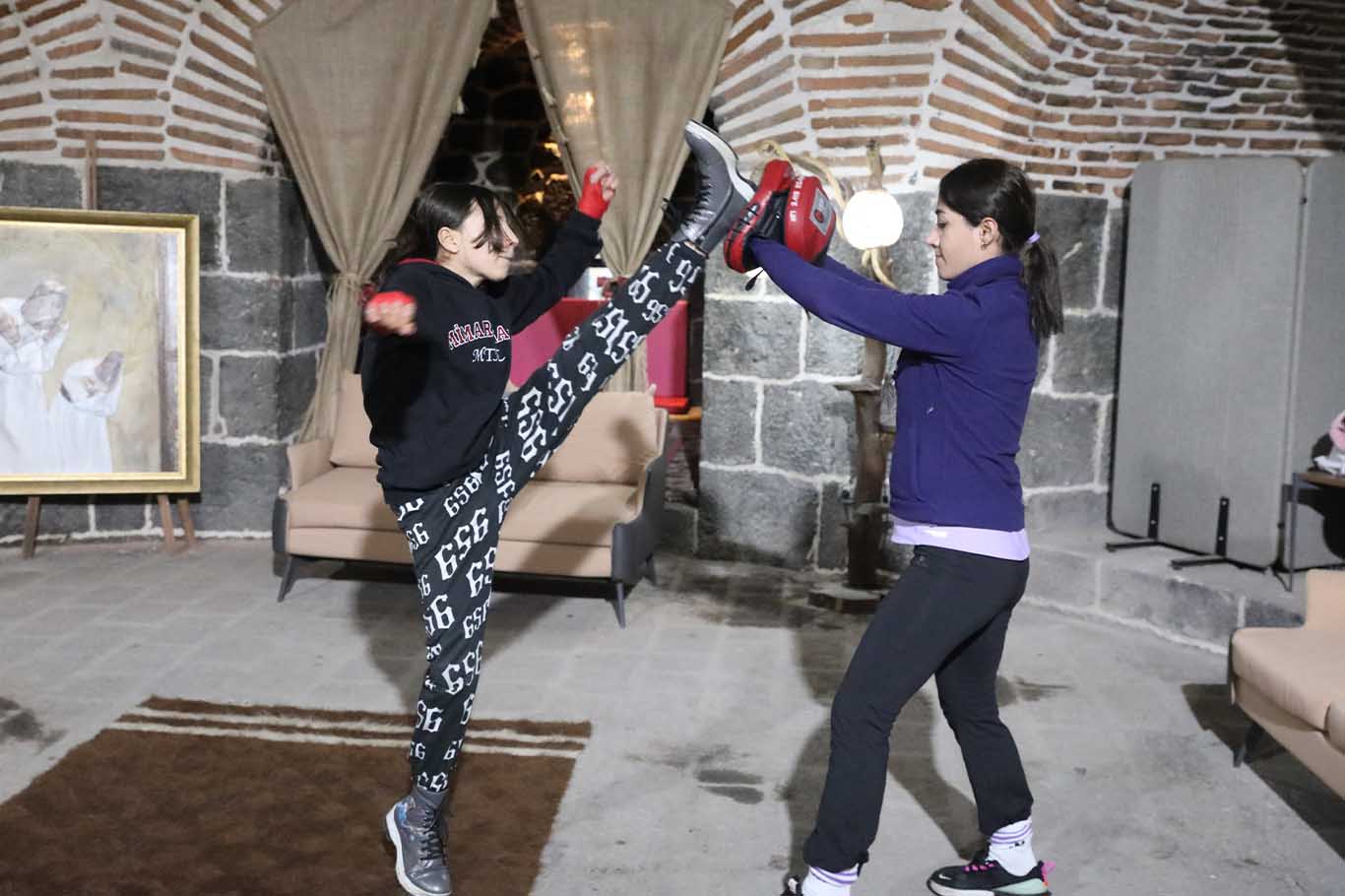 Diyarbakır’da Bu Kadınlar Karate Biliyor 2
