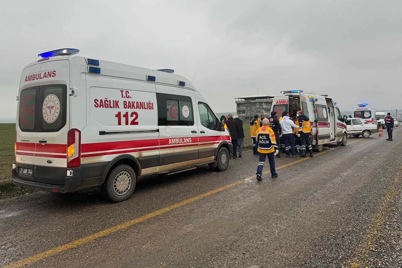 Diyarbakır'da Kaza 3 Kişi Yaralandı 1