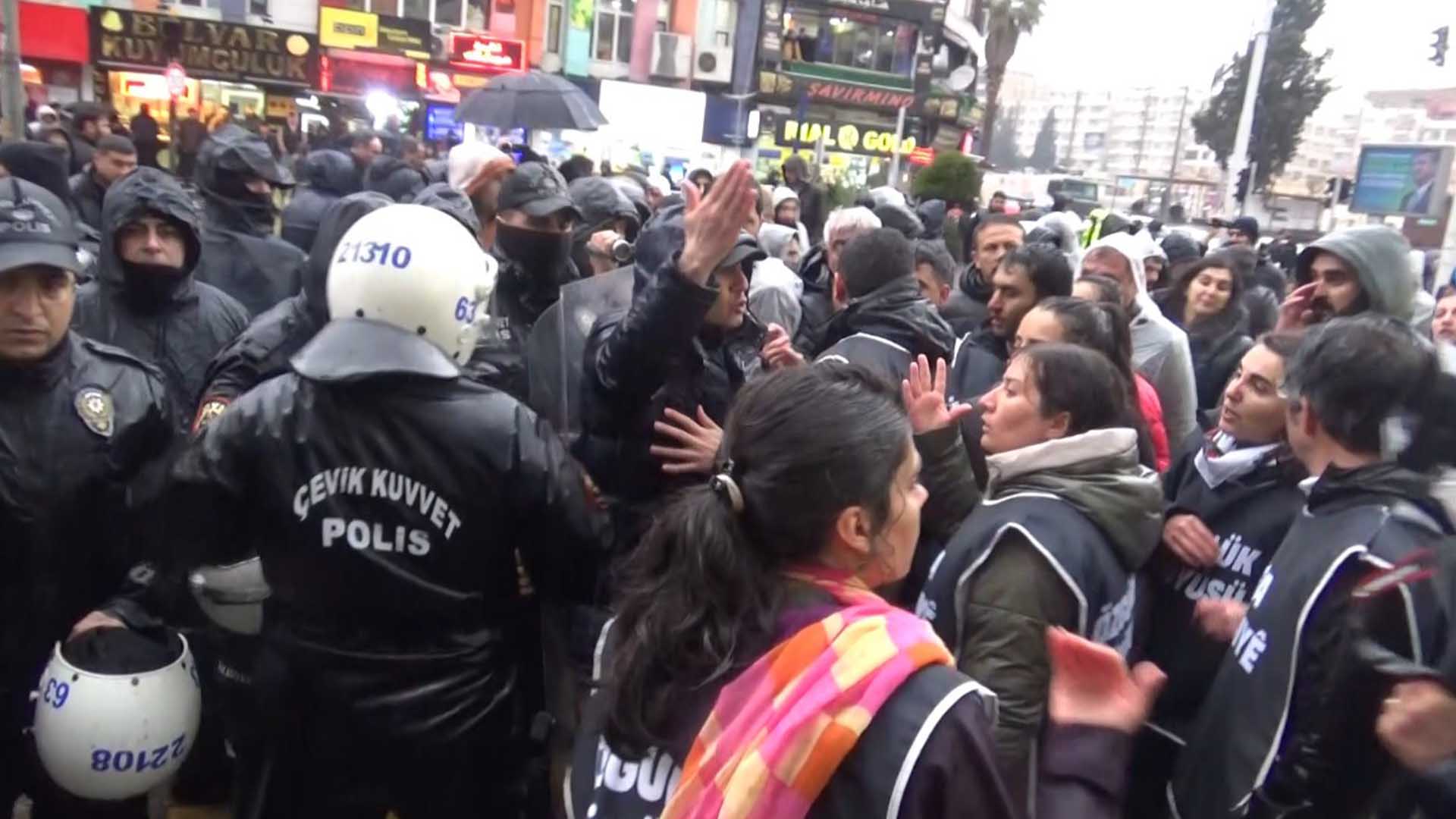 Öcalan Yürüyüşüne Polis Müdahale Etti 1