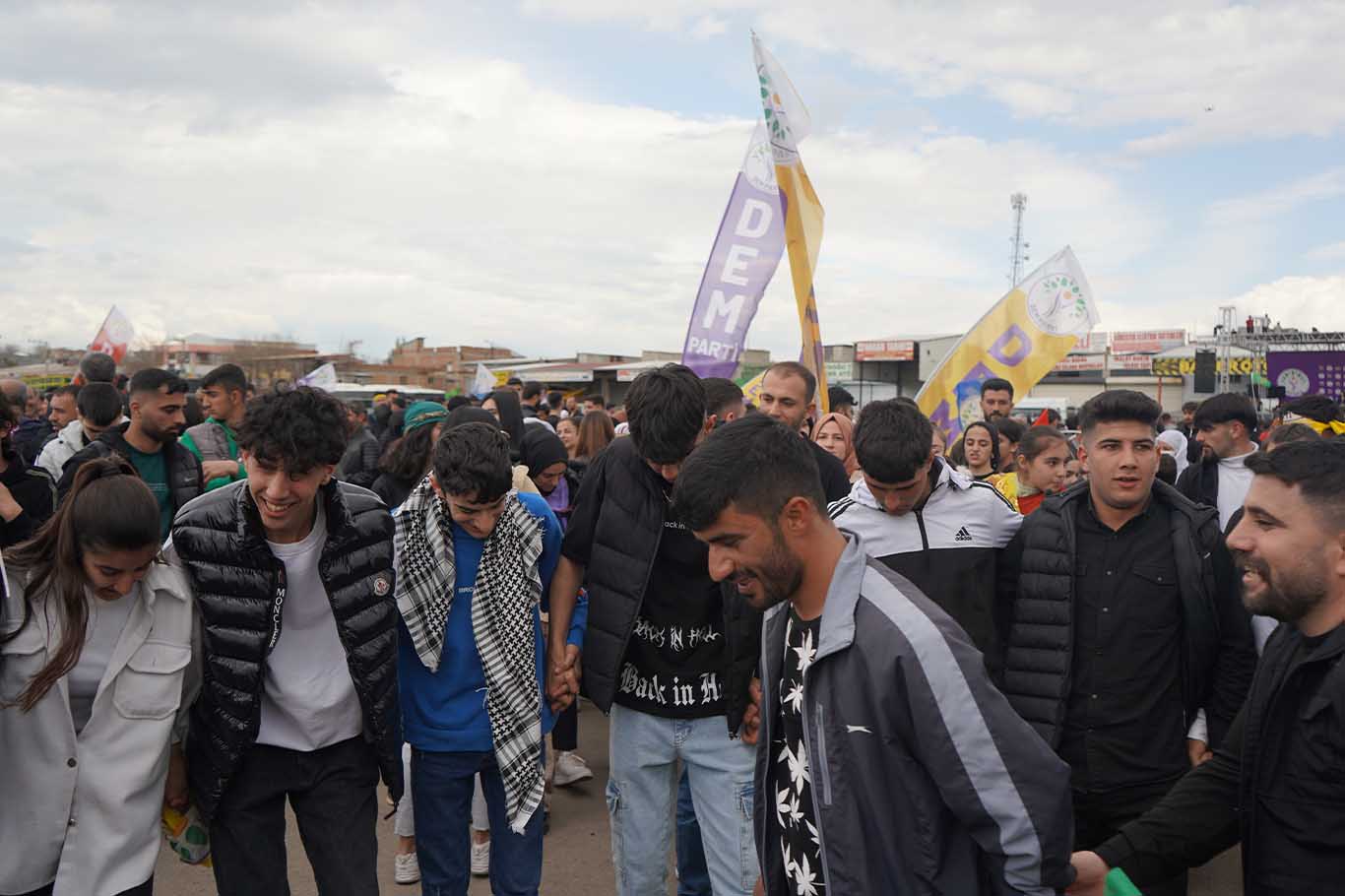 Bismil’de Newroz Etkinliği Kutlandı 8