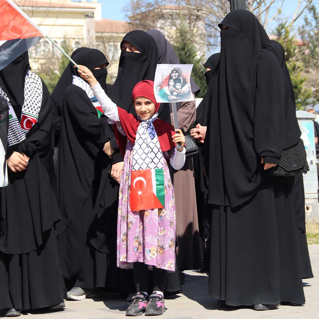 Bismil’den İslam Ülkelerine Çağrı Gazze’deki Soykırımı Durdurun 22