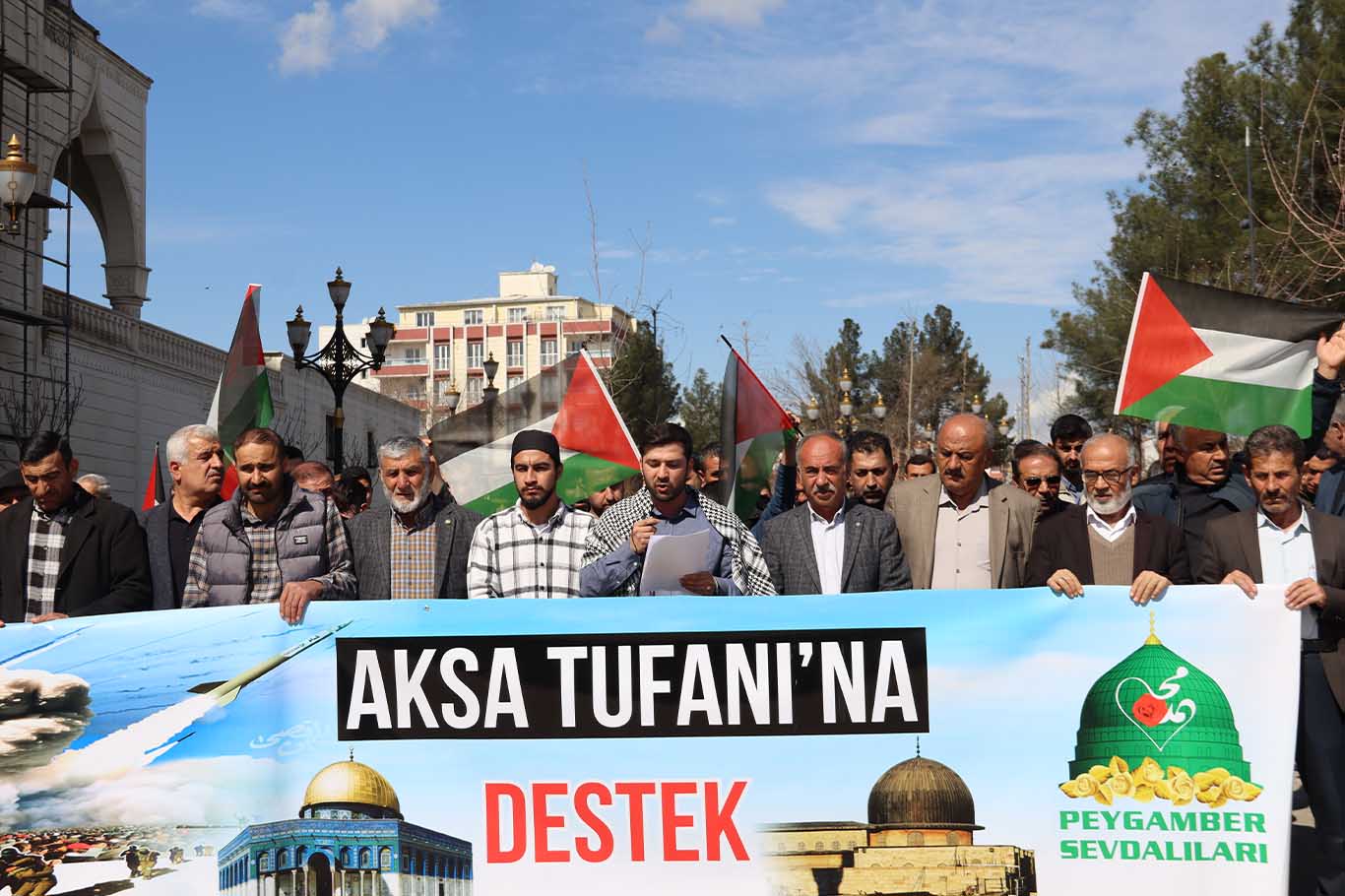 Bismil’den İslam Ülkelerine Çağrı Gazze’deki Soykırımı Durdurun 6