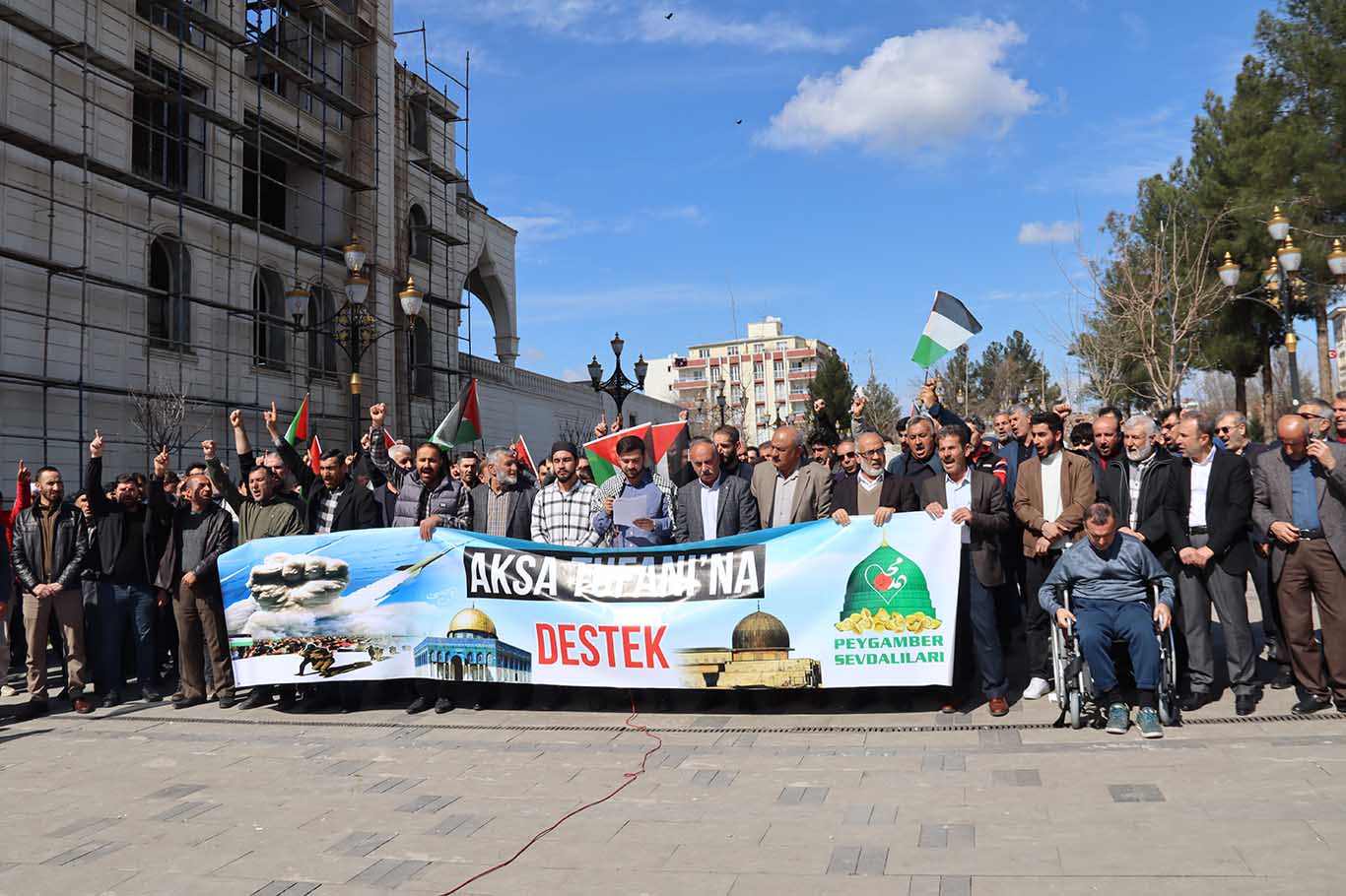 Bismil’den İslam Ülkelerine Çağrı Gazze’deki Soykırımı Durdurun 7