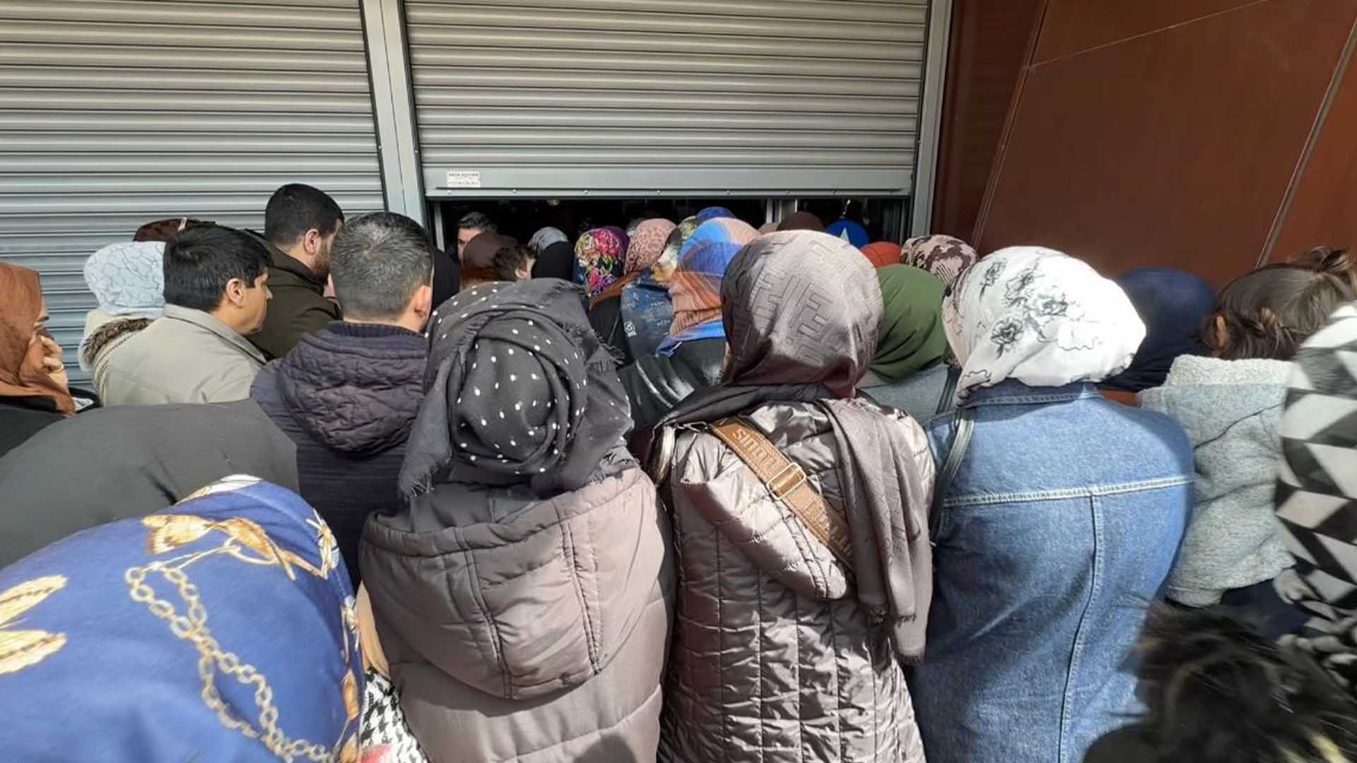 Diyarbakır'da 200 Liralık Indirim Izdihamı 3
