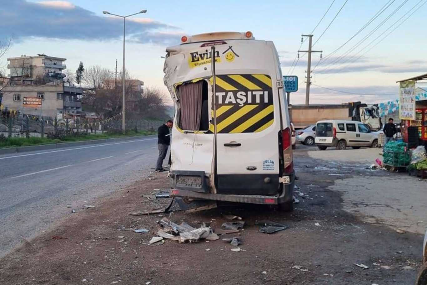 Diyarbakır’da 5 Aracın Karıştığı Zincirleme Kaza 3 Yaralı 1
