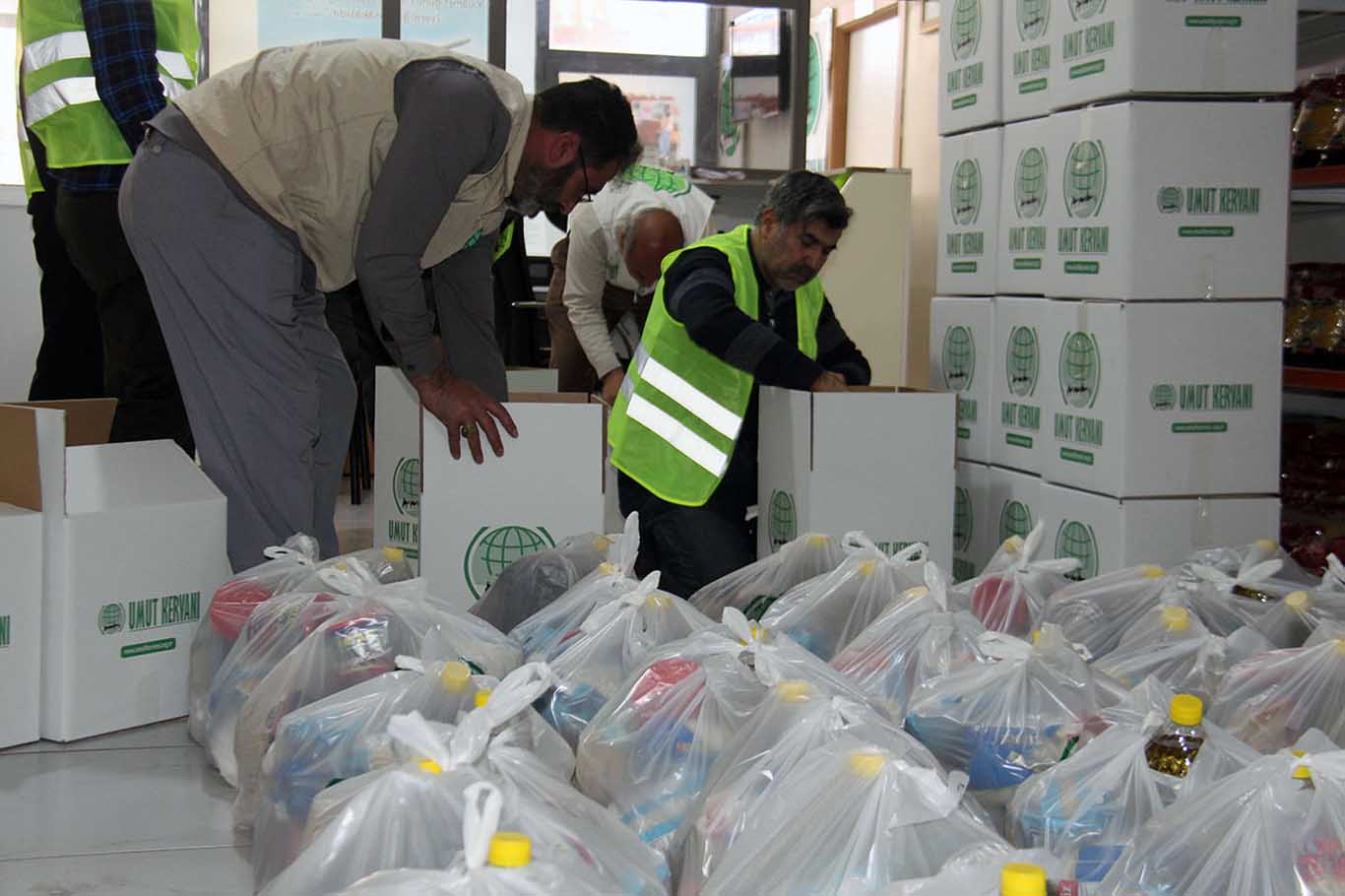 Diyarbakır’da Ramazan Ayı Öncesi Binlerce Aileye Gıda Yardımı 2