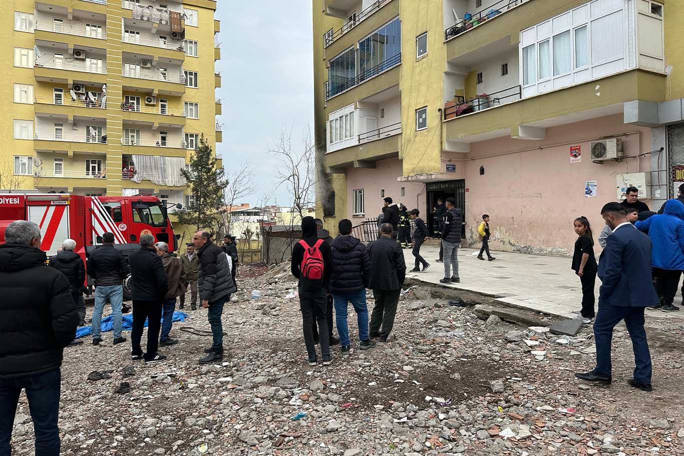 Diyarbakır’da Yangın Bir Ev Kül Oldu 2