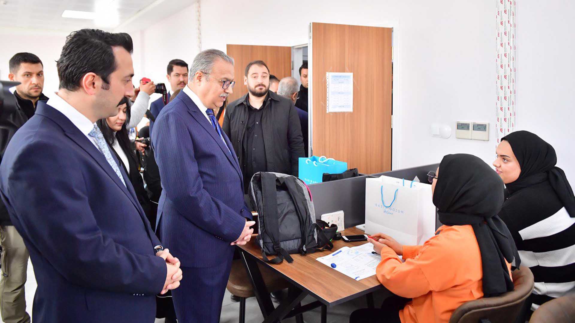 Diyarbakır’da Yeni Bilgi Evi Ve Akademi Lise Açıldı 1